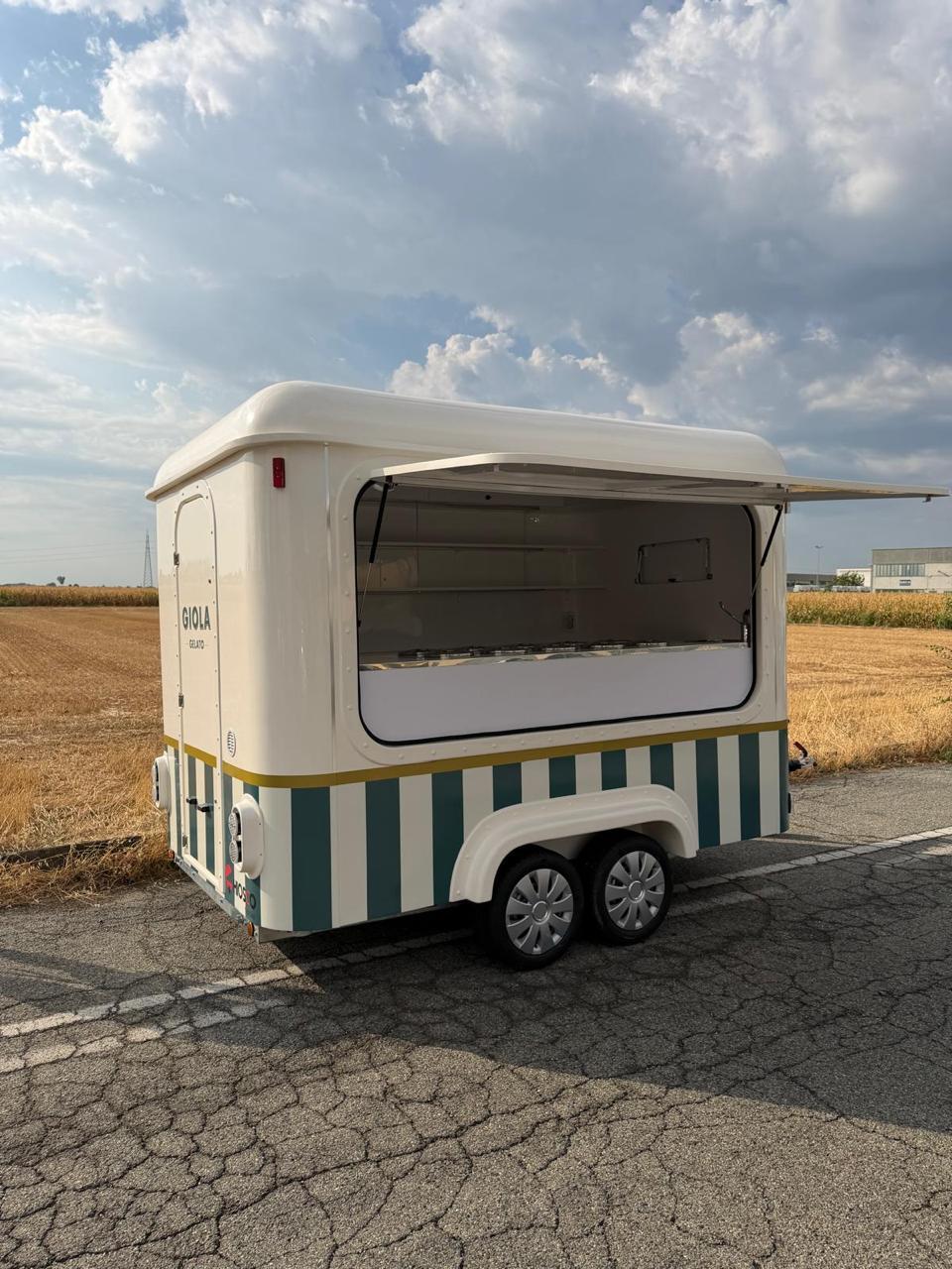 GIOLA Belém gelato kiosk on the Lisbon waterfront